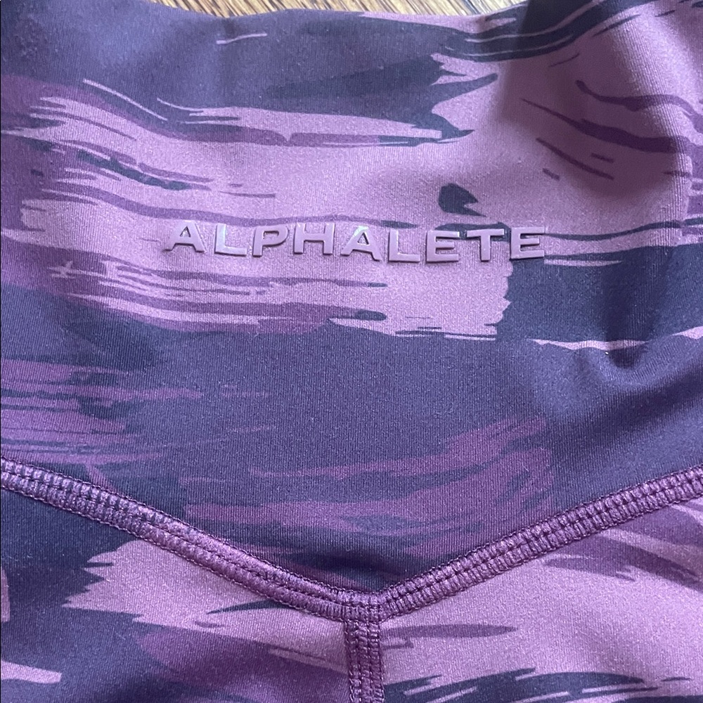 ALPHALETE Surface Power Purple Graphic Crossover Leggings Small - Picture 3 of 6